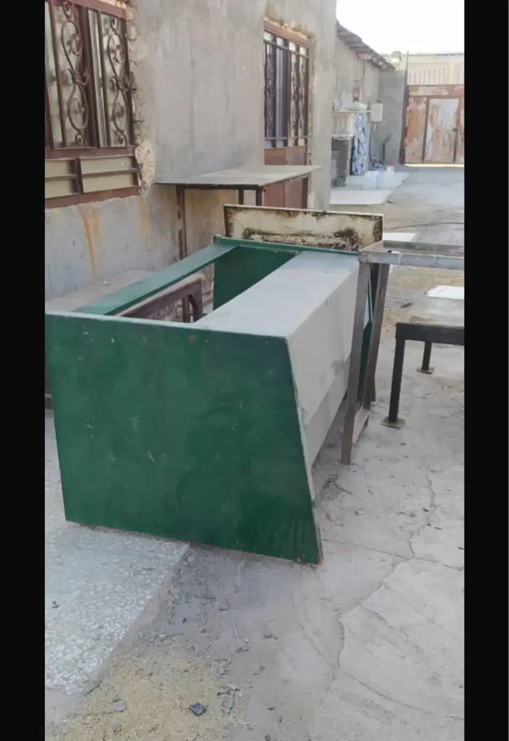 میز اداری چوبی|مبلمان اداری|زاهدان, |دیوار