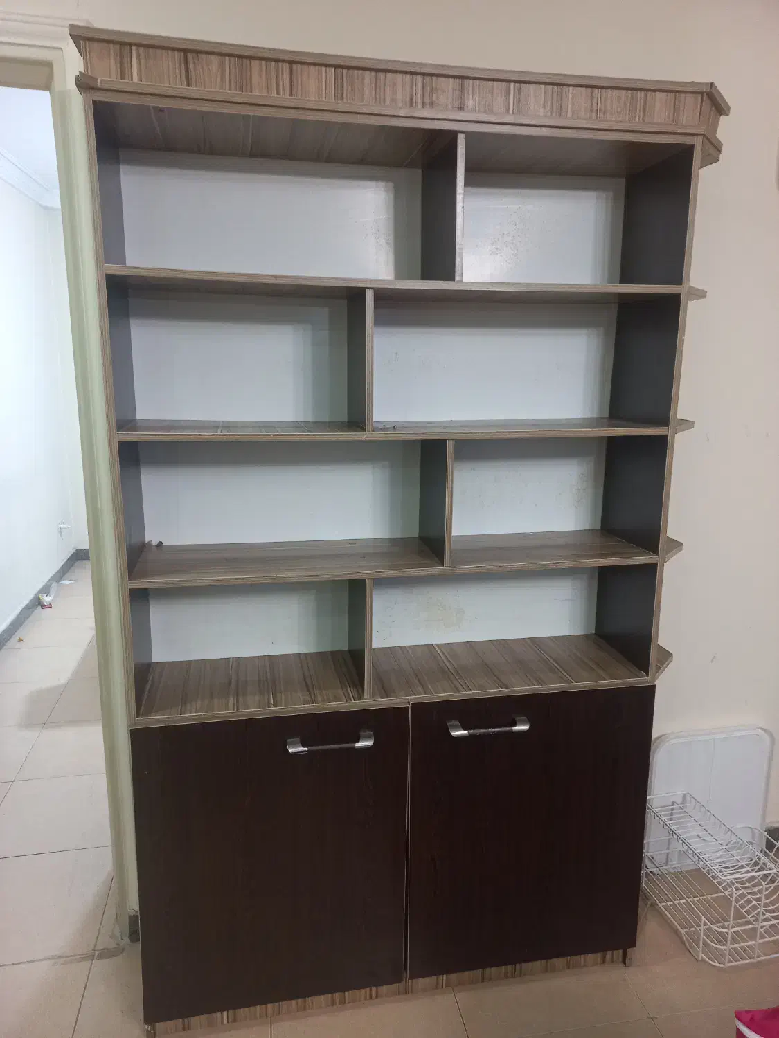 کتابخانه|کتابخانه، شلف، قفسه‌های دیواری|رشت, نامجو|دیوار