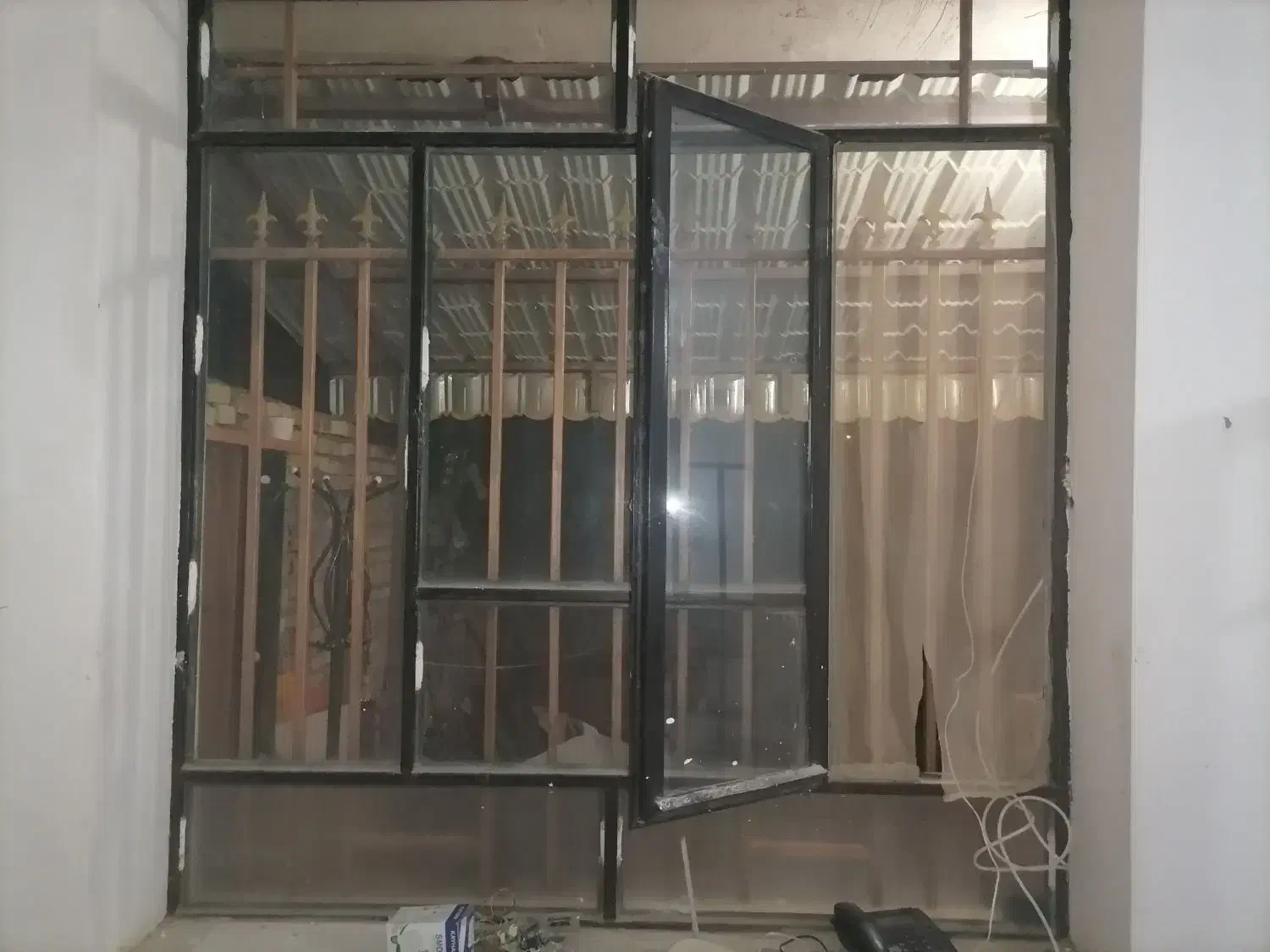 پنجره|مصالح و تجهیزات ساختمان|زاوه, |دیوار