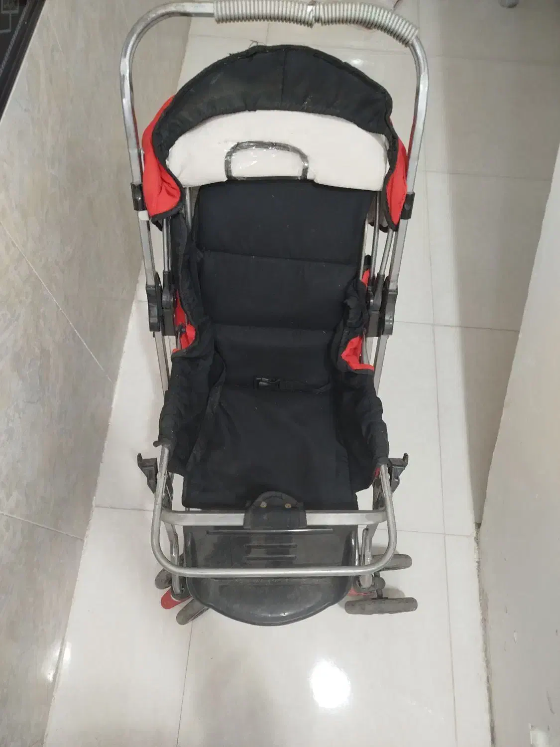 کالسکه و کیف حمل نوزاد|کالسکه و لوازم جانبی|بندر گناوه, |دیوار