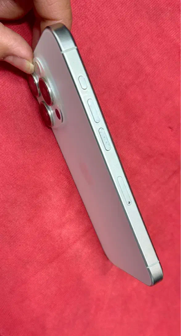 آیفون 15 pro|موبایل|اصفهان, باغ زرشک|دیوار