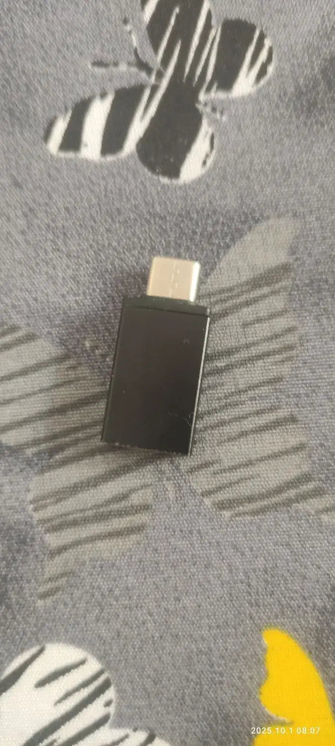 سالم استفاده نشده 70000تومان اوتی جی برای فلش هست|لوازم جانبی موبایل و تبلت|شیراز, سعدیه جنوبی|دیوار