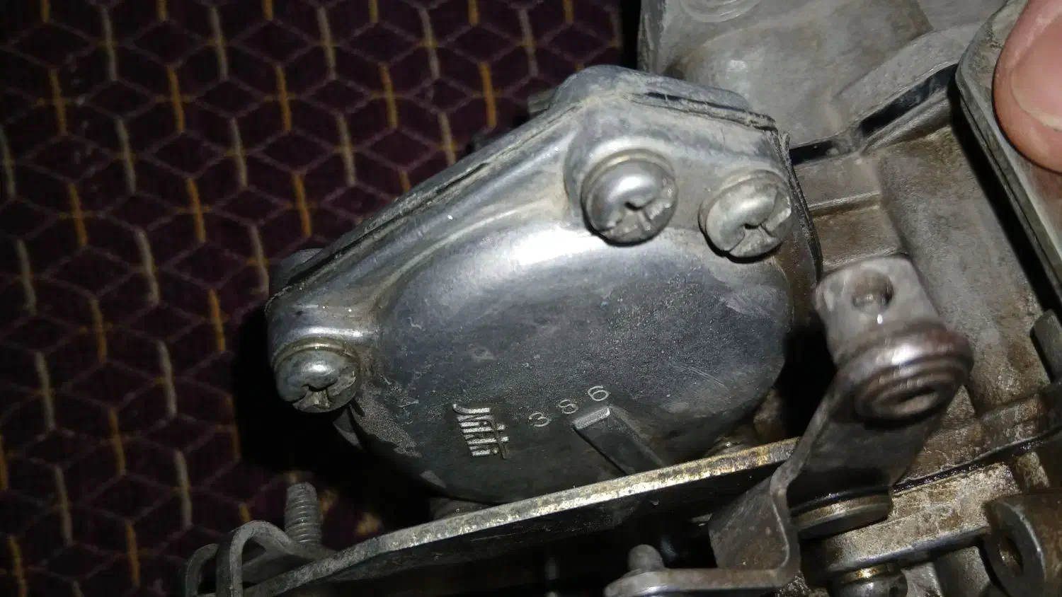 کاربراتور پاترول ۶ سیلندر اصل ژاپن و چراغ پراید|قطعات یدکی و لوازم جانبی|اردبیل, |دیوار