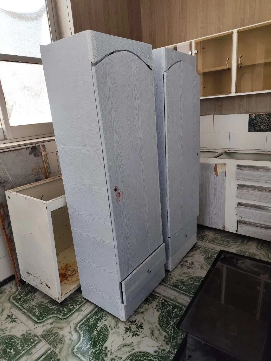 کمد و بوفه و تخت|تخت و سرویس خواب|بروجن, |دیوار