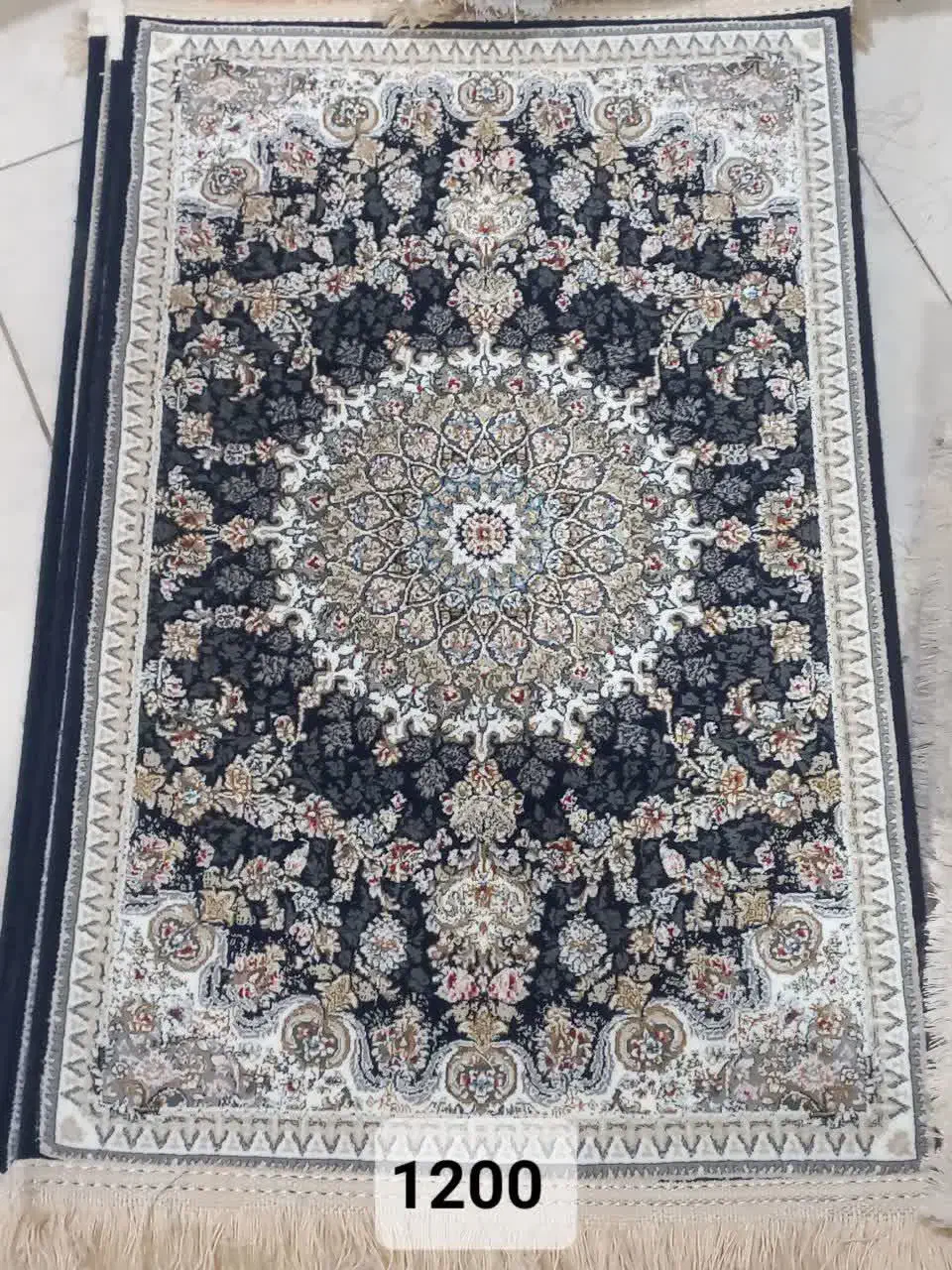 شاهنشاه فرش درشریفی|فرش|تبریز, |دیوار