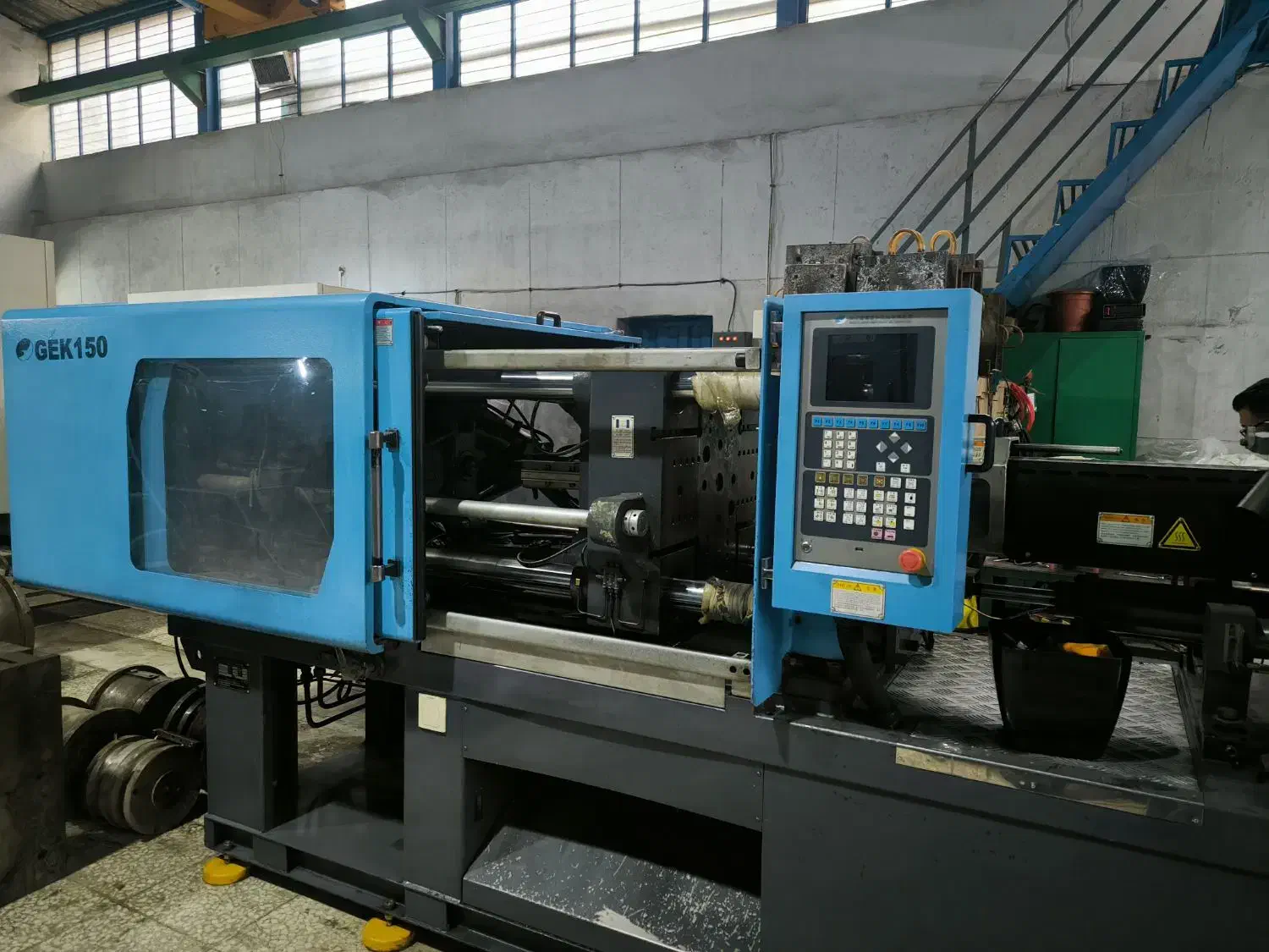 دستگاه تزریق پلاستیک|ماشین‌آلات صنعتی|تهران, جوادیه تهرانپارس|دیوار