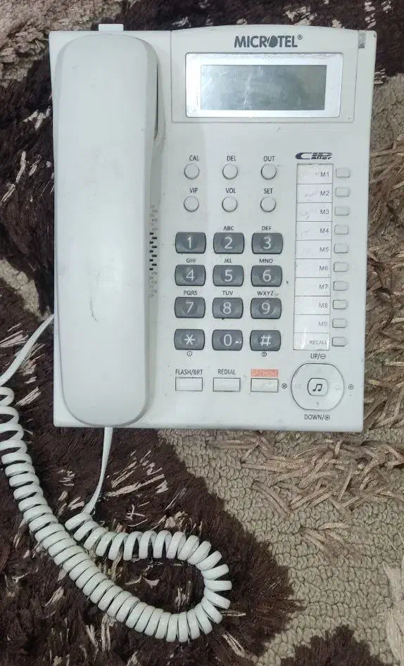 تعدادی تلفن تمیز و سالم|تلفن رومیزی|رشت, پسیخان|دیوار