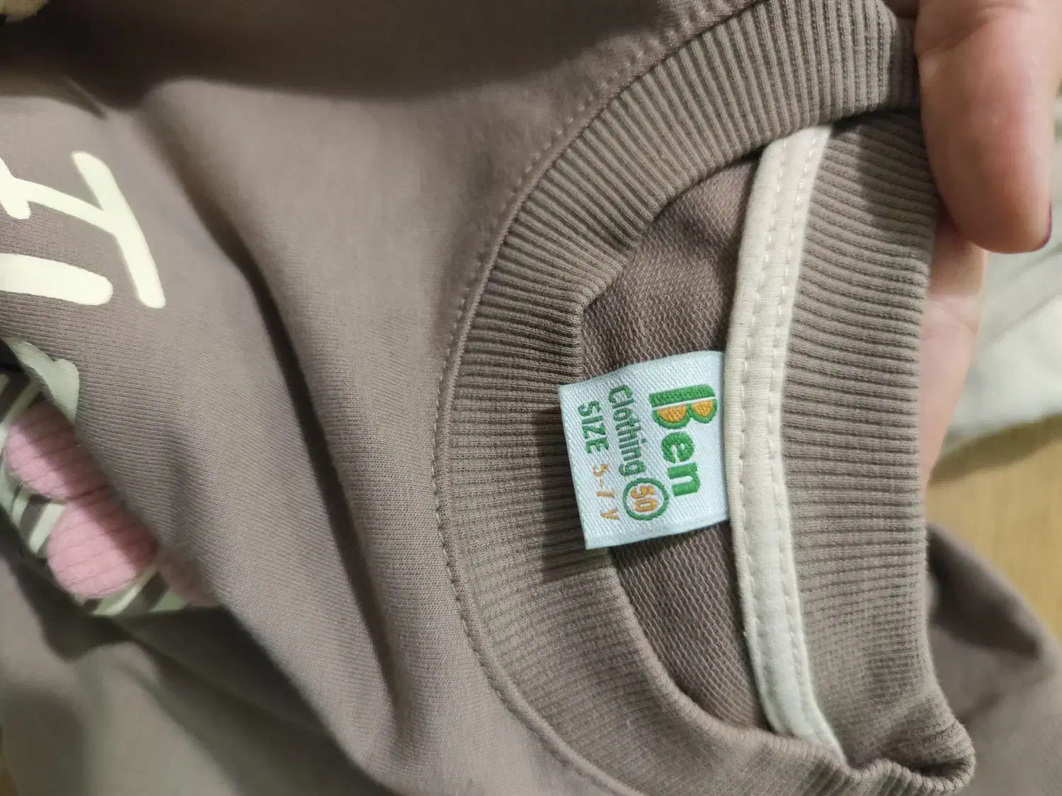 بلوز دخترانه چندتای آخره با تخفیف میدم|کفش و لباس بچه|اسفراین, |دیوار