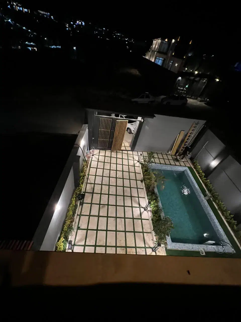 ویلامدرن نقلی۲۵۰زمین۱۵۰بناجذاب ارزشمند*در مهراباد*|فروش خانه و ویلا|رودهن, |دیوار