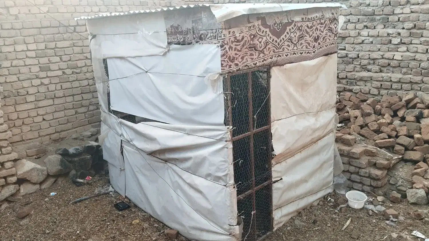 لانه توری بزرگ و محکم|لوازم جانبی حیوانات|بروجرد, |دیوار