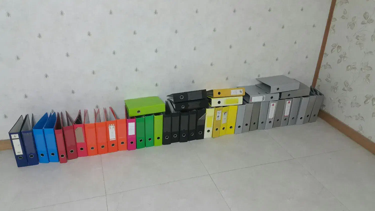 زونکن اداری فایل کاغذ|لوازم التحریر|اصفهان, بهار آزادی|دیوار