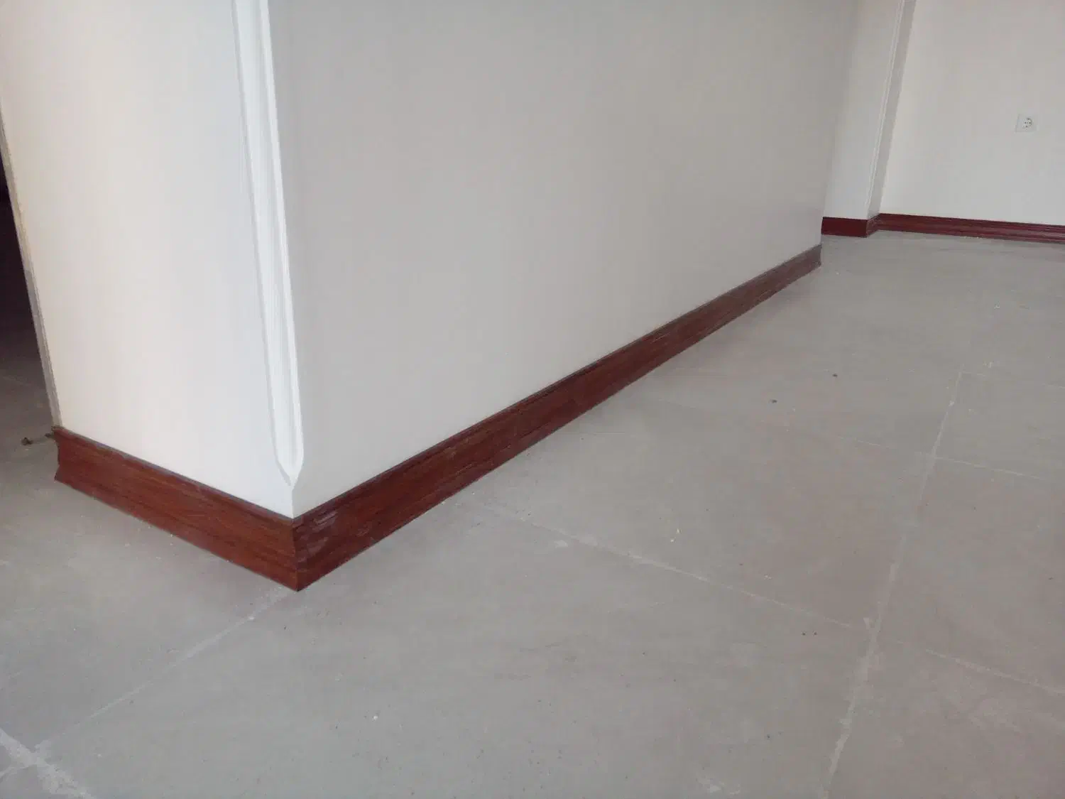 نصاب قرنیز pvc|خدمات پیشه و مهارت|اسلام‌شهر, شهرک سعیدیه|دیوار