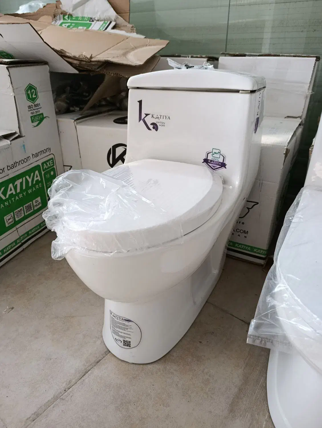 توالت فرنگی کاتیا|لوازم سرویس بهداشتی|رشت, شهرک آیت الله منتظری|دیوار