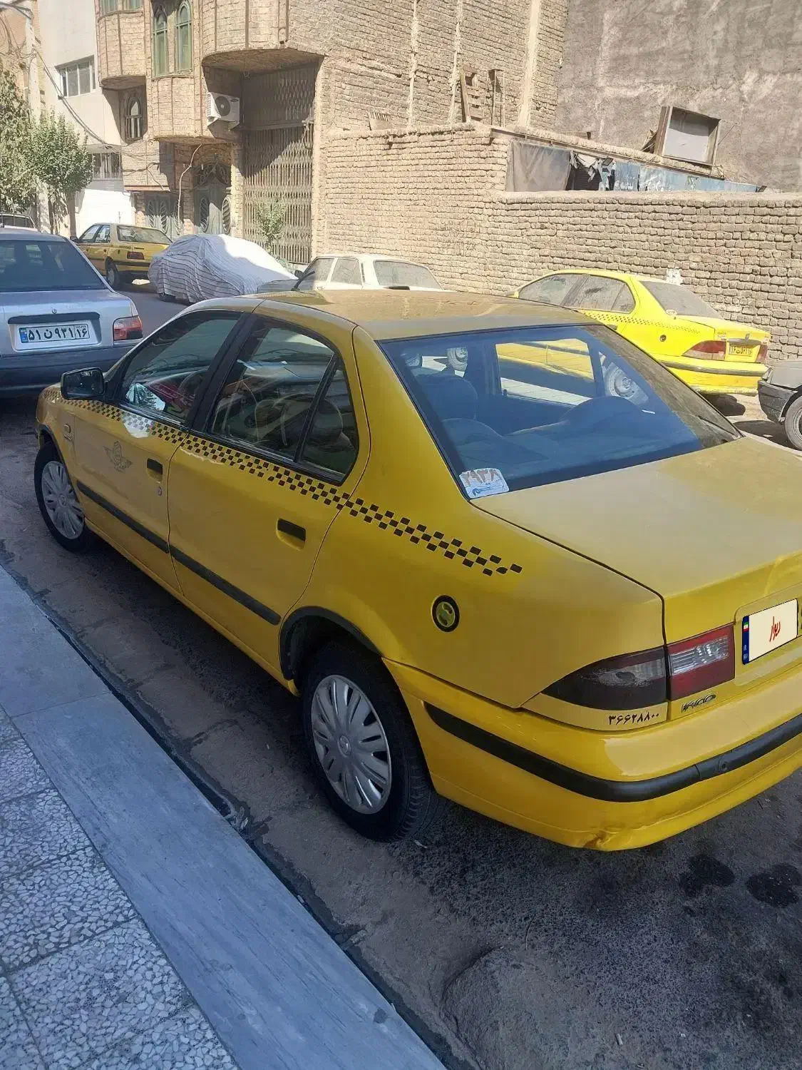 تاکسی سمندمدل۹۳تمیزوسالم|خودرو سواری و وانت|قم, آزادگان|دیوار