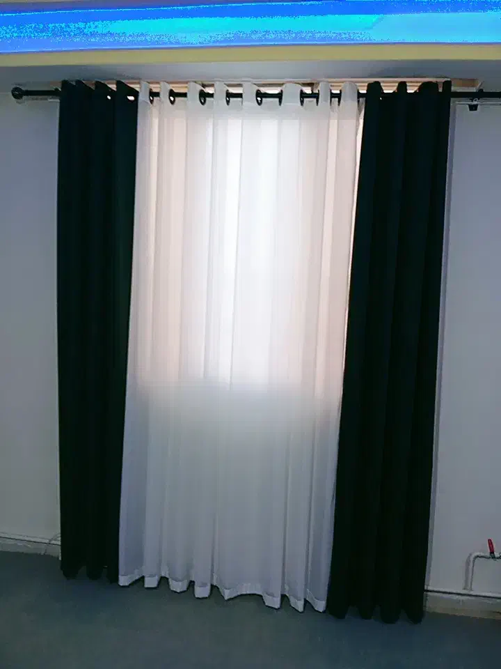 پرده مخمل قیمت 4میلیون پنصد|پرده، رانر، رومیزی|قرچک, شهرک طلائیه|دیوار