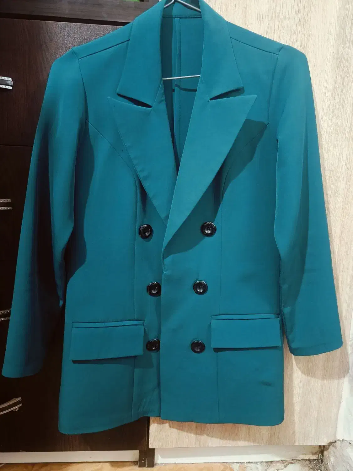 مانتو کتی|لباس|مشهد, چهنو|دیوار