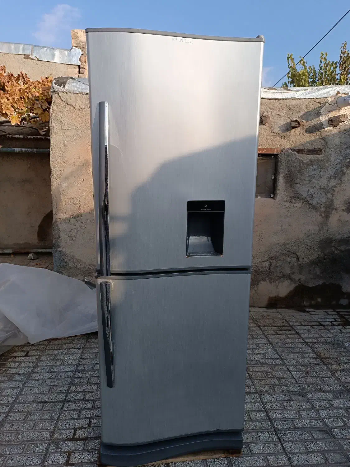 یخچال کم‌مصرف در حد نو|یخچال و فریزر|تربت‌حیدریه, منظر|دیوار