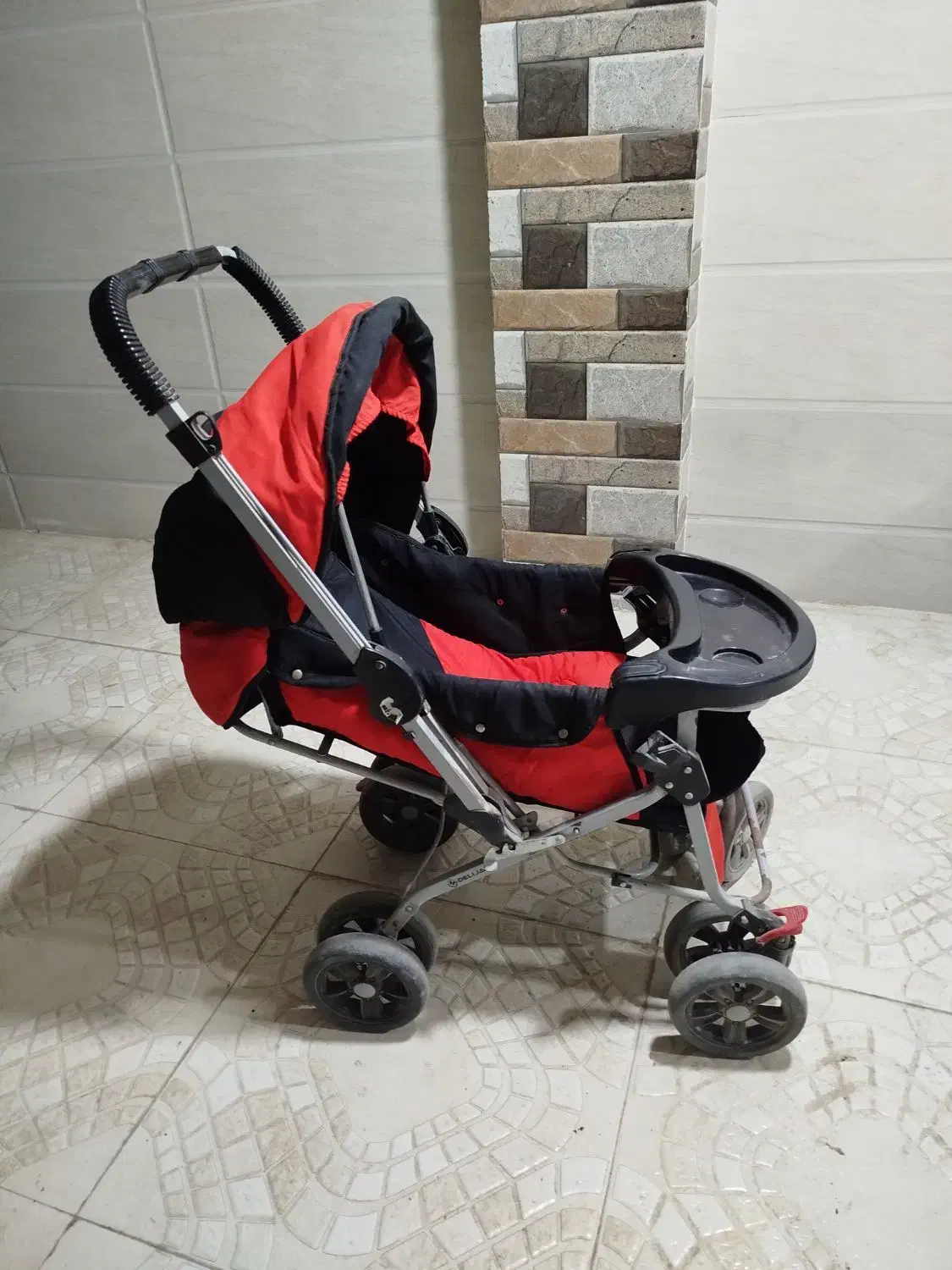 کالسکه بچه مارک دلیجان تاشو در حد نو|کالسکه و لوازم جانبی|گنبد کاووس, |دیوار