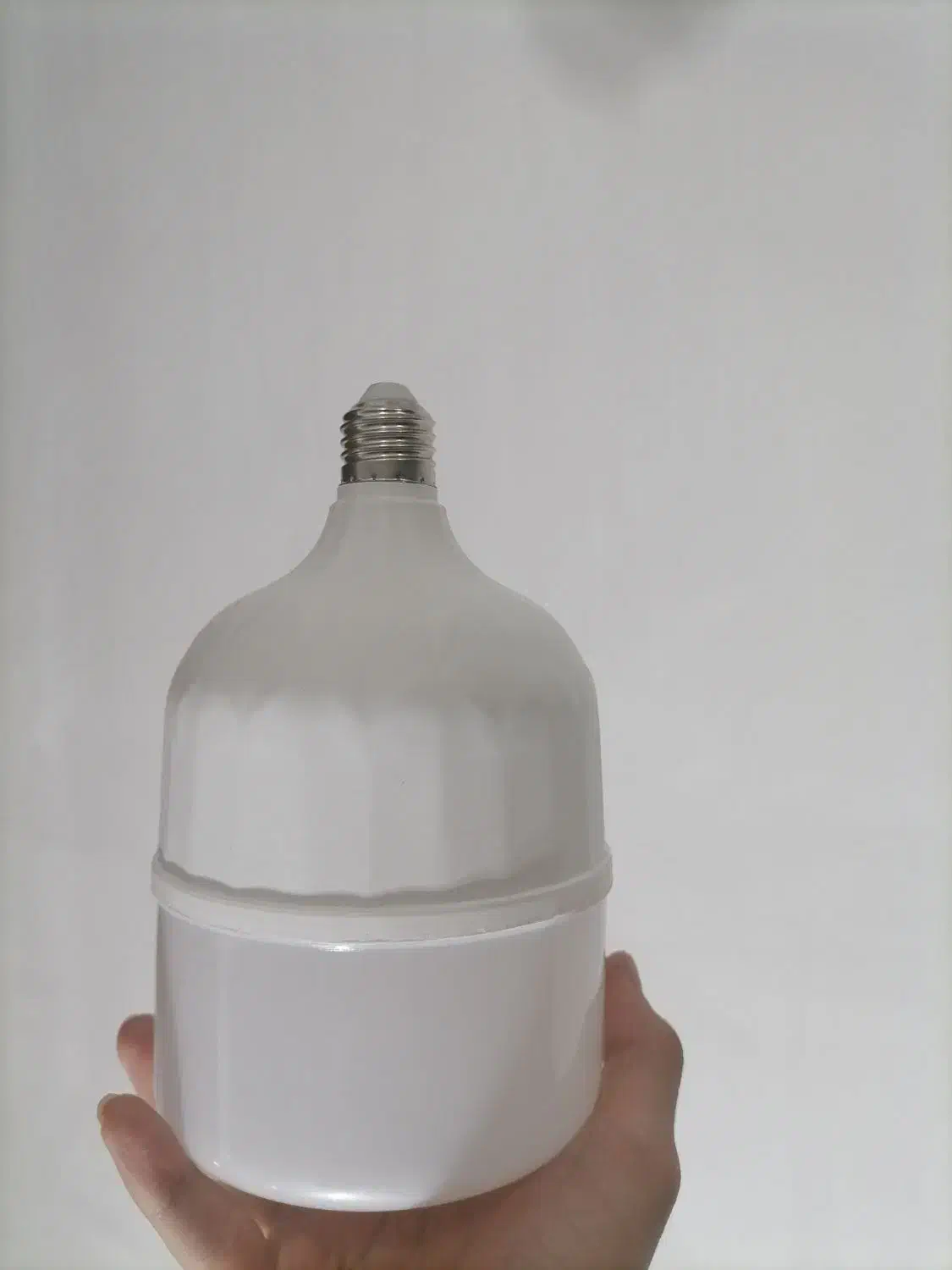 طرح تعویض لامپ های ال ای دی سوخته بانو|لامپ و چراغ|شهرکرد, |دیوار