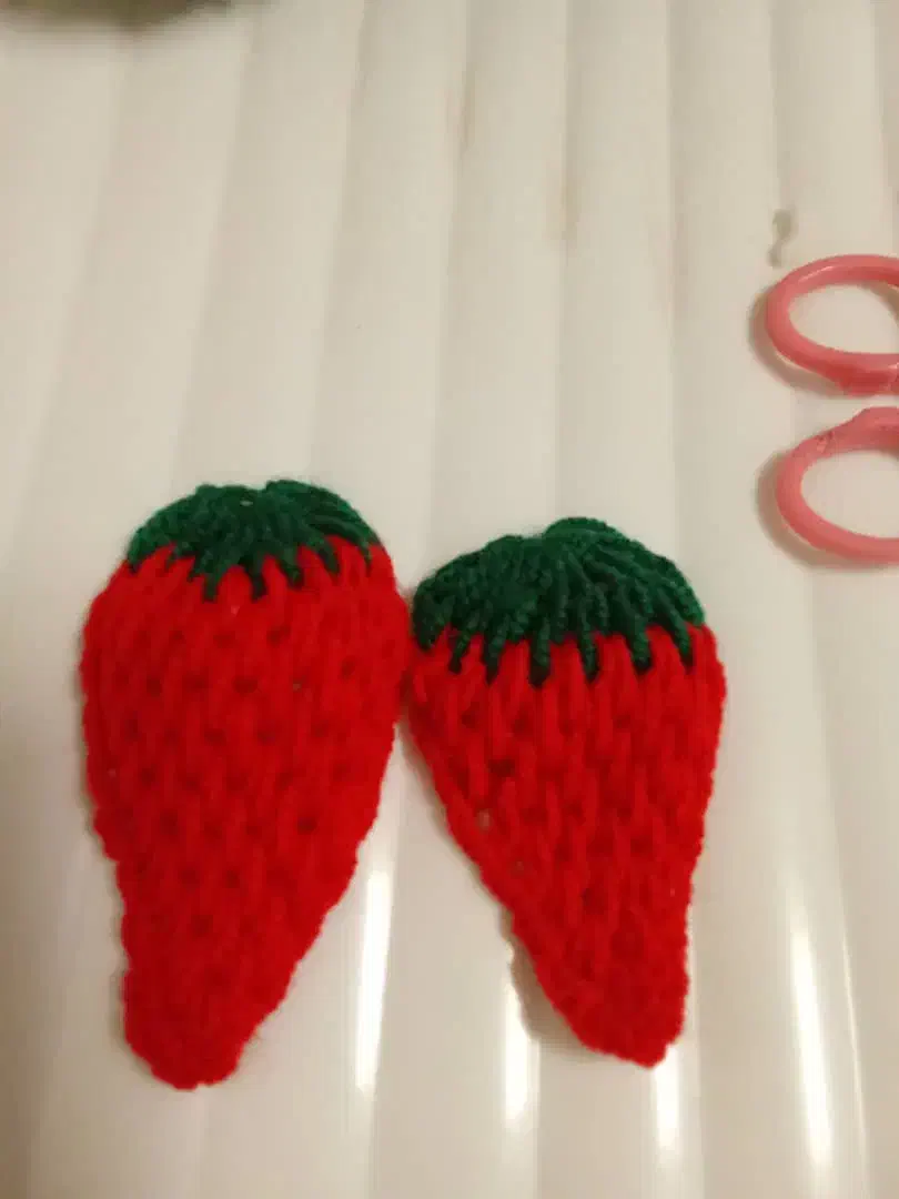 به چند نفر خانم مجرب جهت بافندگی با قلاب نیازمندیم|استخدام هنری و رسانه|ساوه, |دیوار