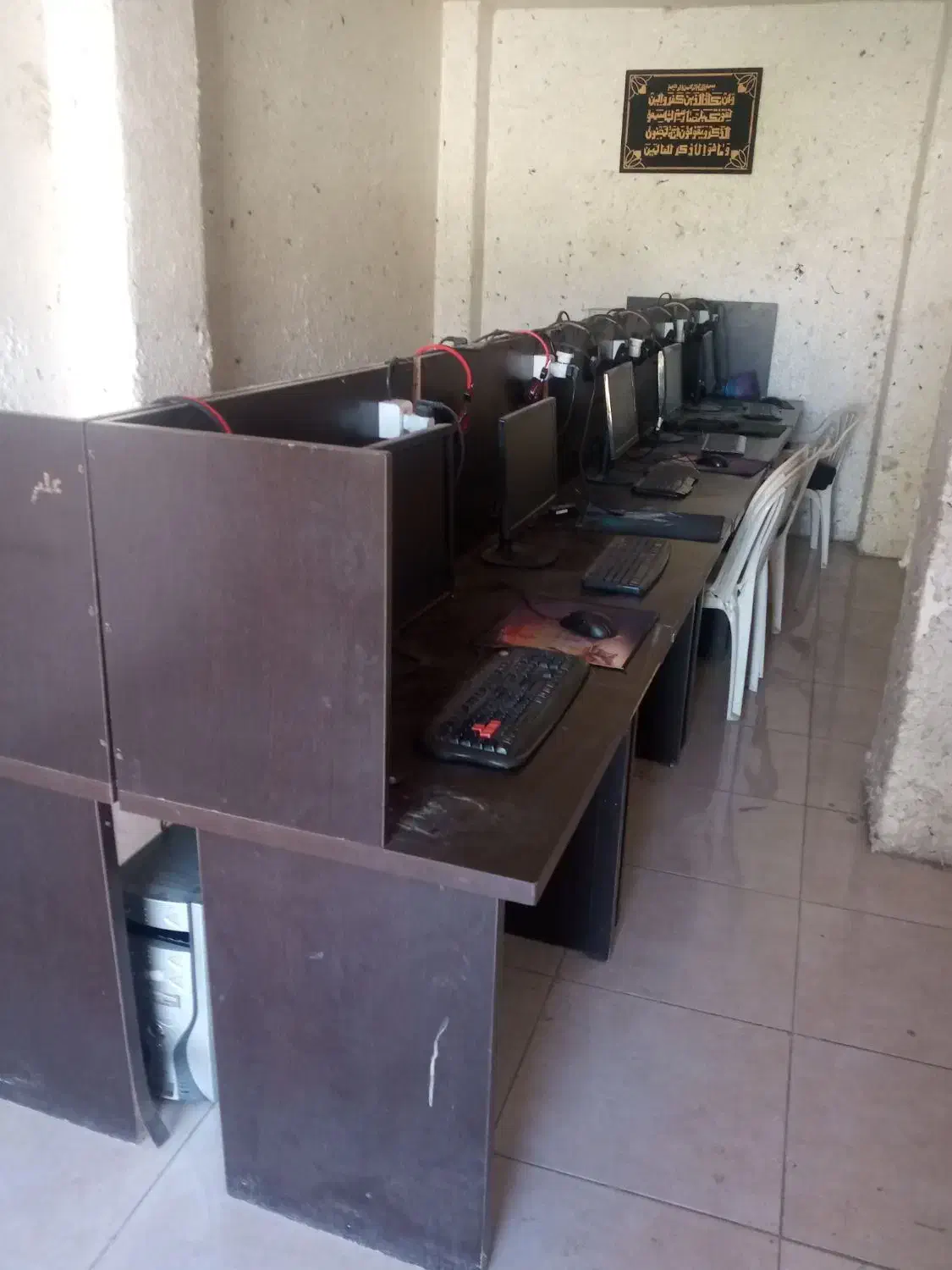 تعداد ده عدد میز مخصوص مطالعه  کامپیوتر و گیم نت|میز تحریر و کامپیوتر|ایلام, |دیوار