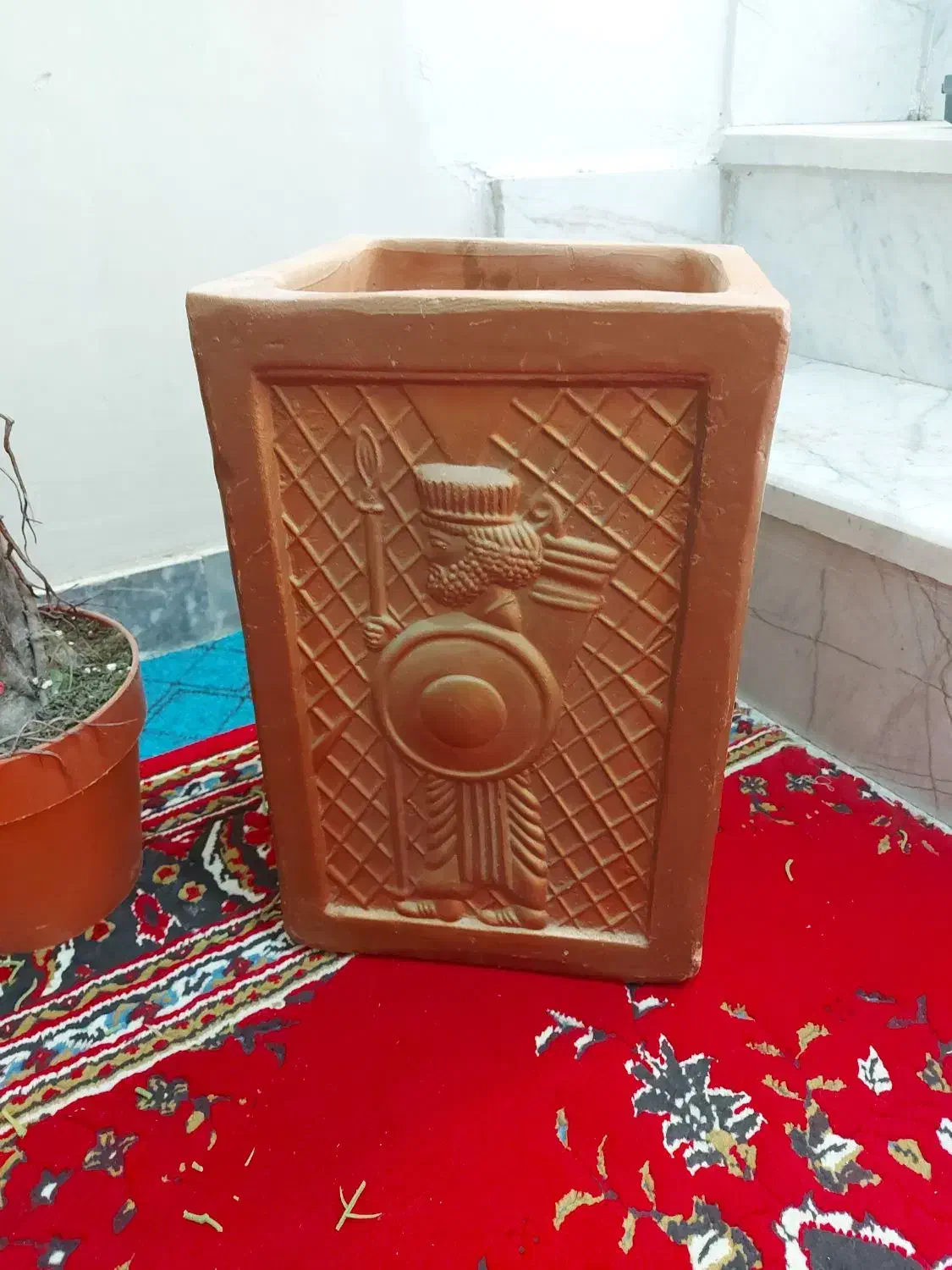 گلدان هرکدام دانه 550هزارتومان|گل مصنوعی|ایرانشهر, |دیوار