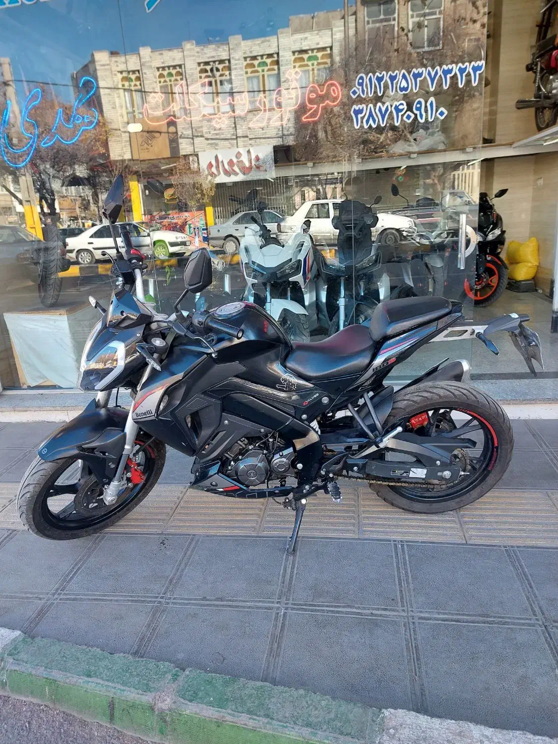 بنلی ۱۸۰|موتورسیکلت|قم, شاه ابراهیم|دیوار