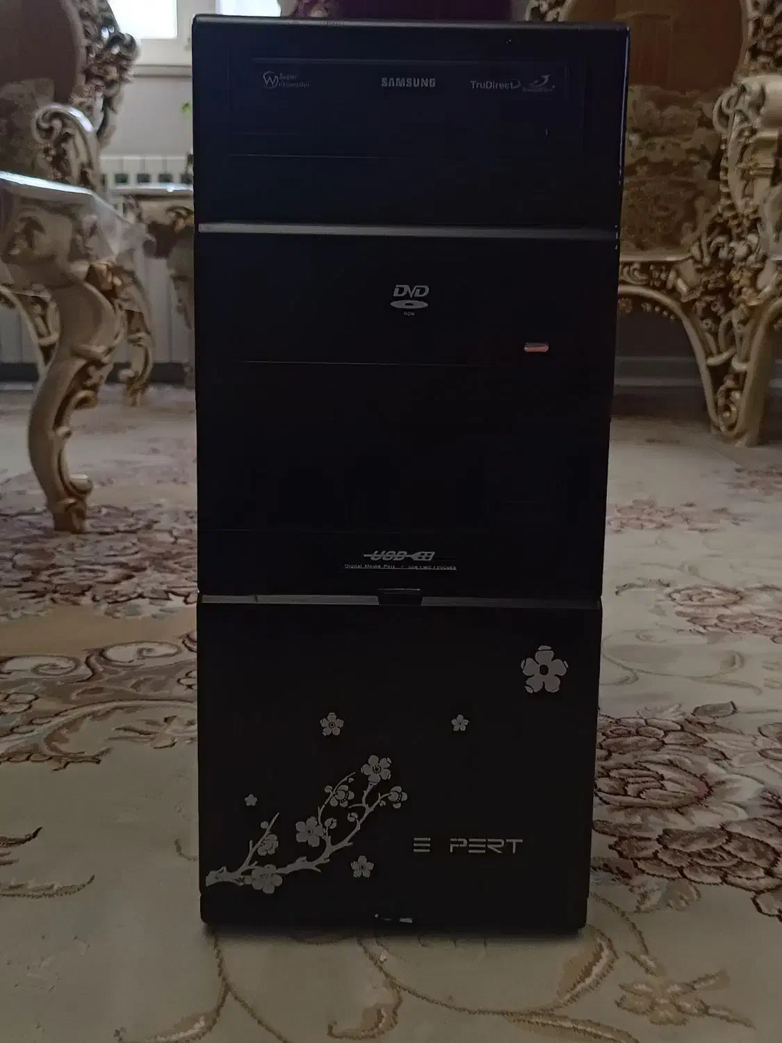 یک کامپیوتر و دو مانیتور|رایانه رومیزی|تهران, هروی|دیوار