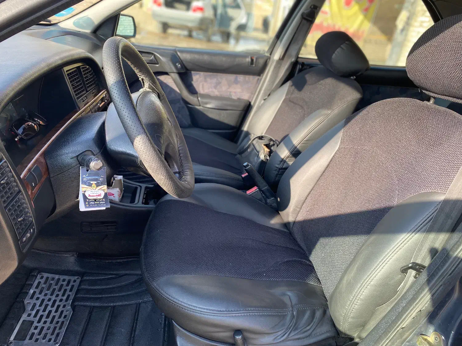 ماشین دارای خط و خش میباشد|خودرو سواری و وانت|تربت‌حیدریه, کاشانی|دیوار