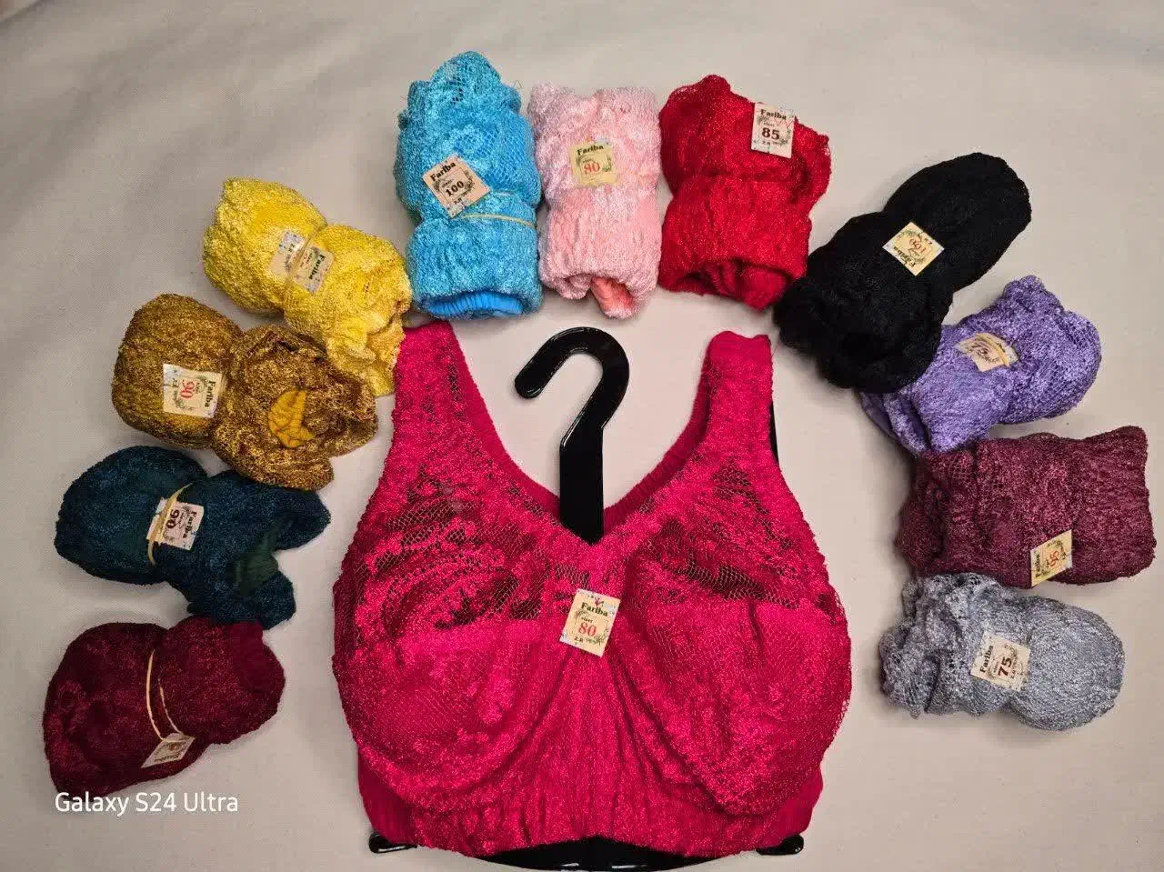 سوتین هندی|لباس|دلیجان, |دیوار