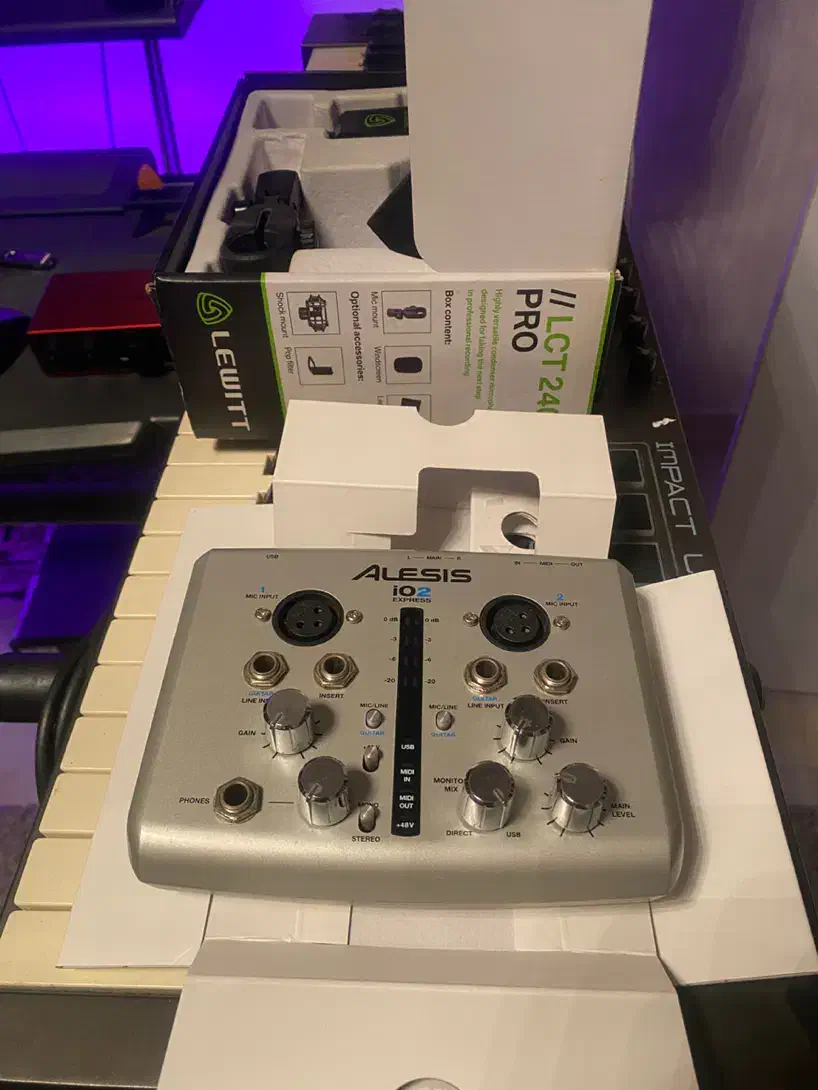 کارت صدای ALESIS - IO2 EXPRESS|آلات موسیقی|رشت, گلسار|دیوار
