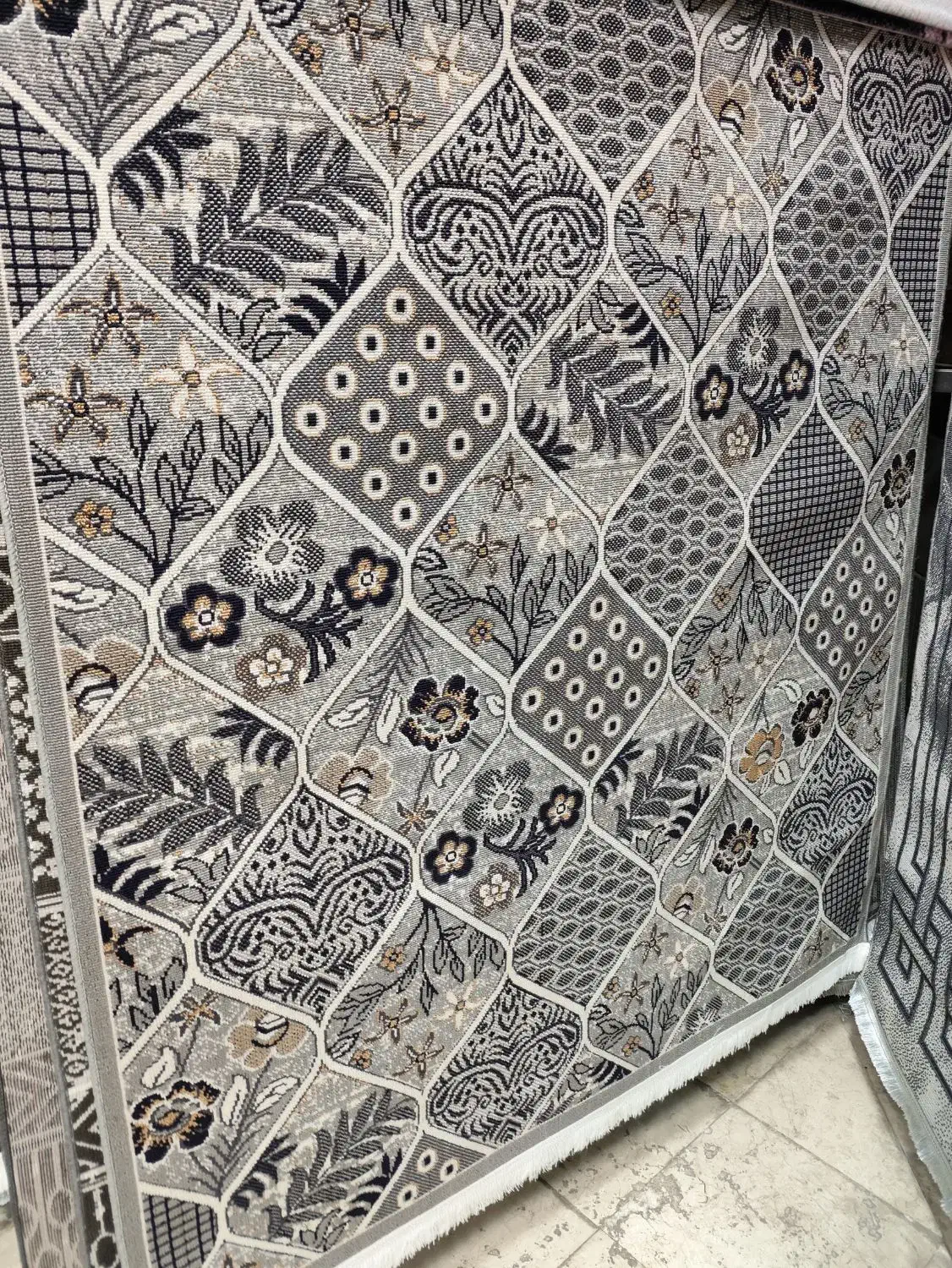 گیلیم چهار متری قزل گل|گلیم، جاجیم، گبه|مشهد, امیر|دیوار