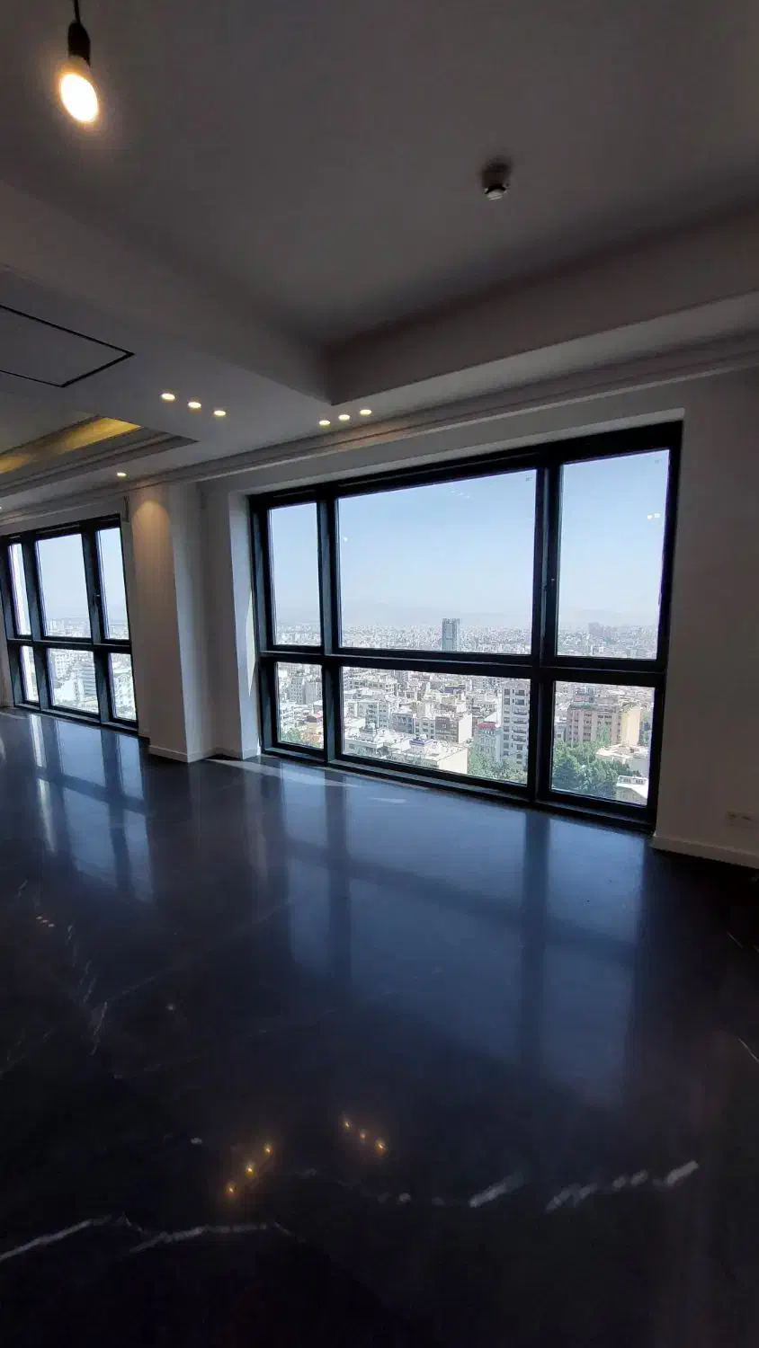 370متر*full modern*کلید نخورده*ویو کل تهران