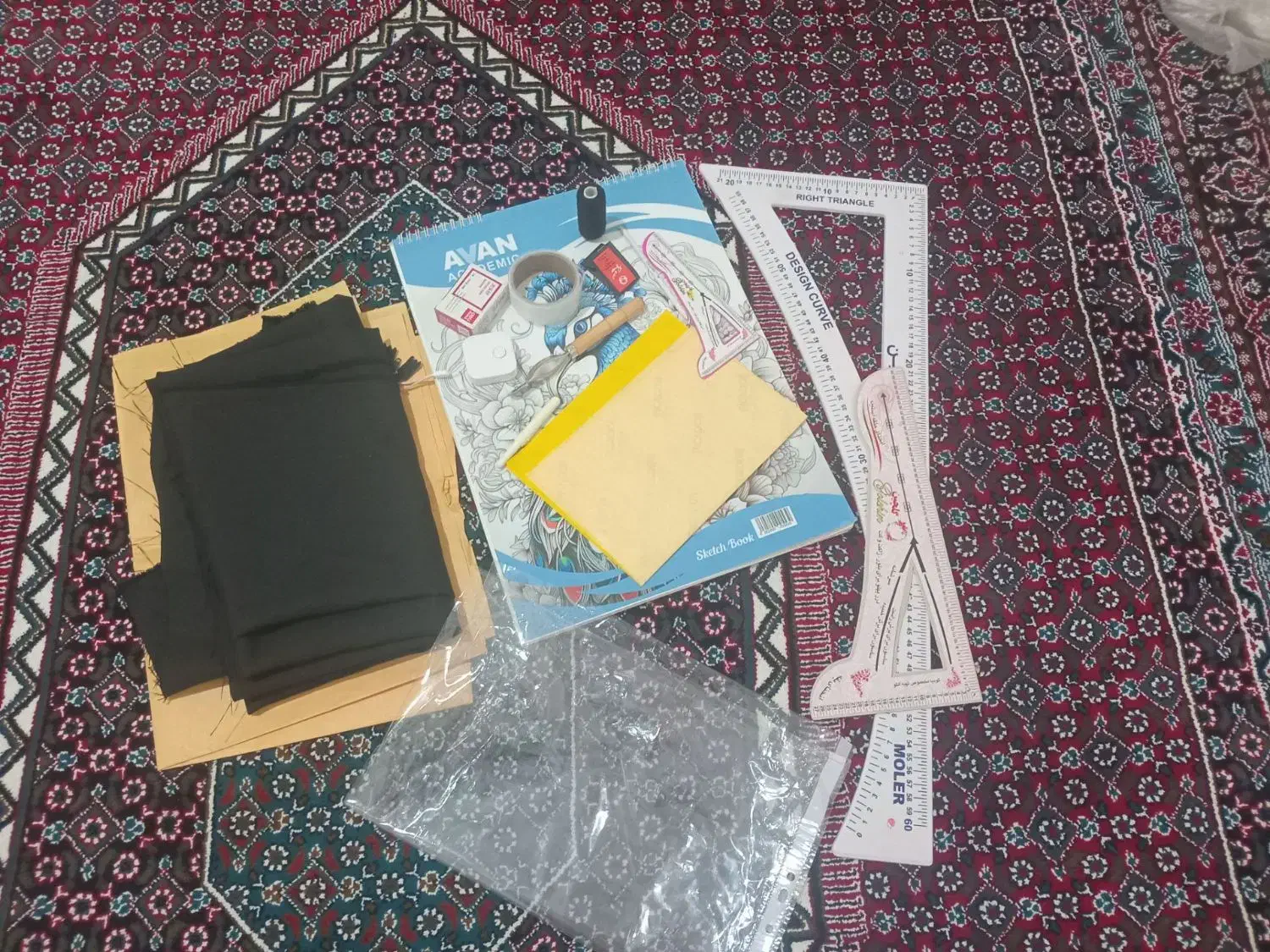 وسایل خیاطی|لوازم خیاطی و بافتنی|موچش, |دیوار