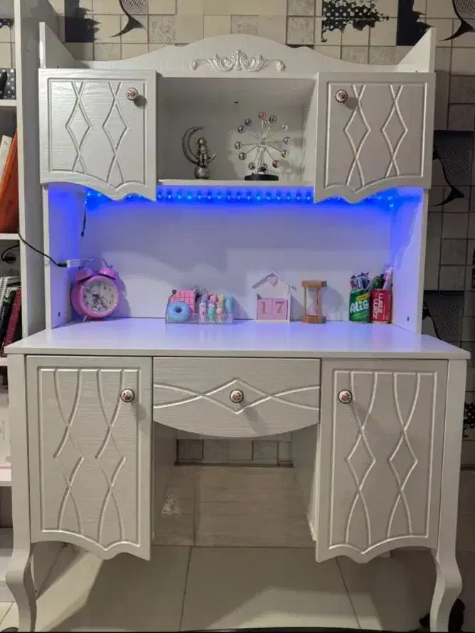 میز تحریر|میز تحریر و کامپیوتر|قائم‌شهر, |دیوار