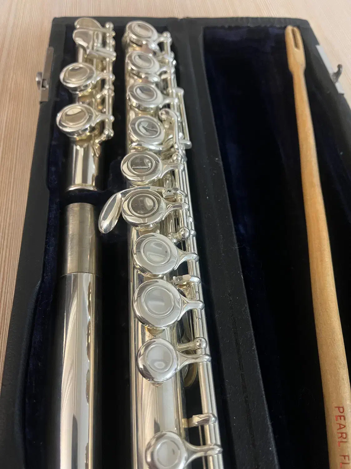 فلوت|سازهای بادی|تهران, نیروی هوایی (پیروزی)|دیوار