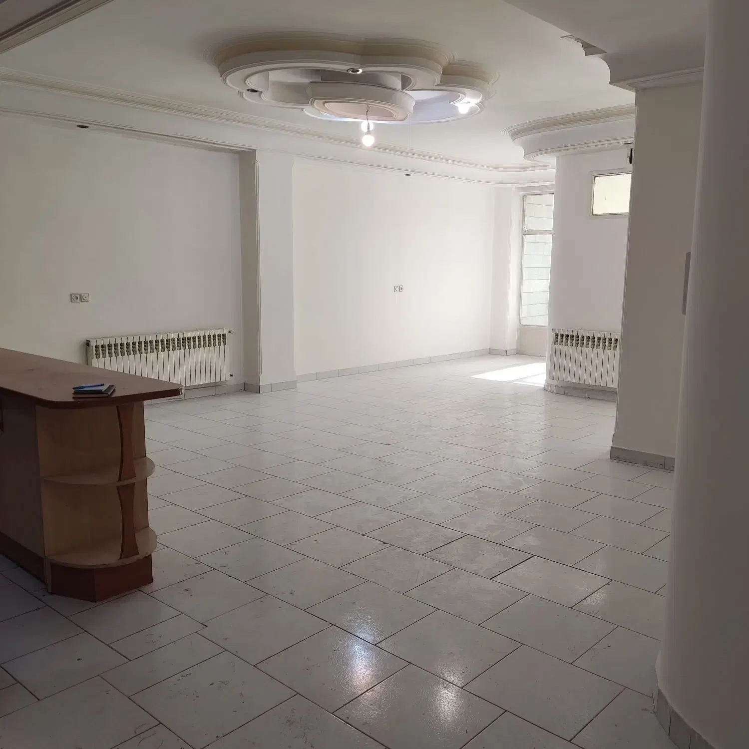 ملک 95متری طبقه همکف