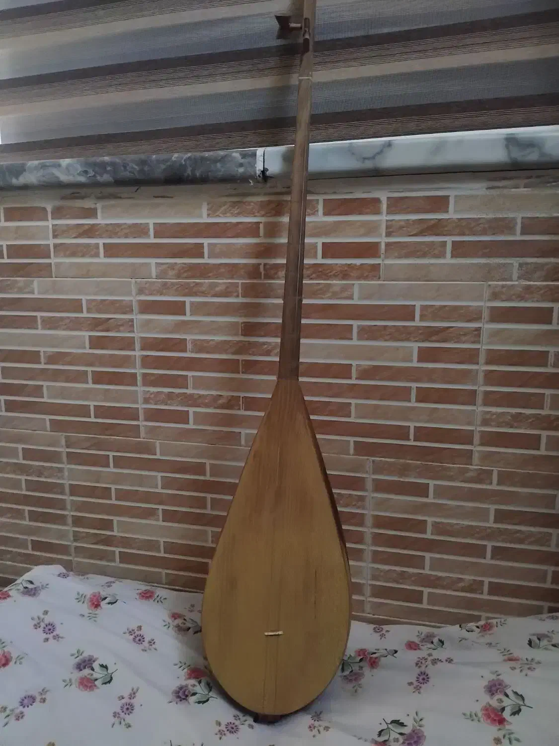 دوتار قدیمی سالم و پرداخت شده|سازهای سنتی|تربت جام, میان جام|دیوار