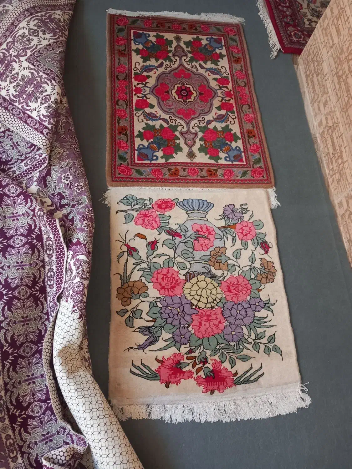 فرش دست بافت نیم زر به نخ کرک بافته شده|فرش|مشکین‌دشت, |دیوار