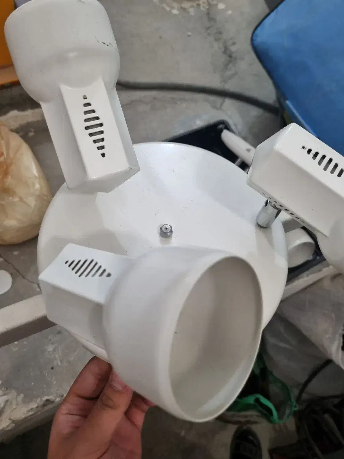 سر لامپ سهتایی ، کاملا نو|لامپ و چراغ|کرمانشاه, |دیوار