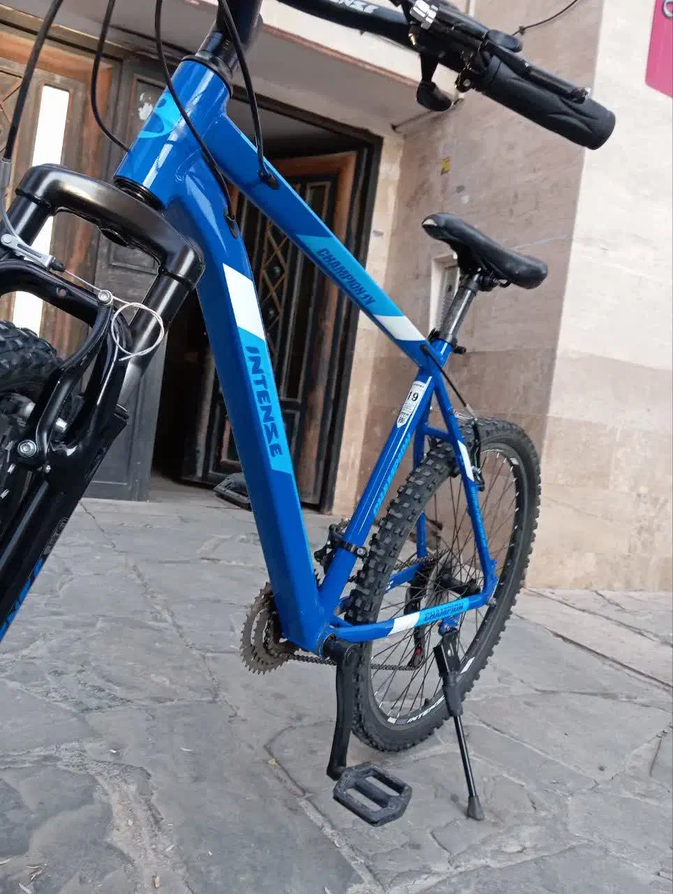 با سلام یک دوچرخه 26دوماه کار کرده در حد نو|دوچرخه، اسکیت، اسکوتر|محلات, |دیوار