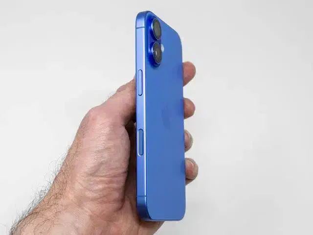 آیفون ۱۶ نرمال فروشنده شخصی|موبایل|مشهد, راهنمایی|دیوار