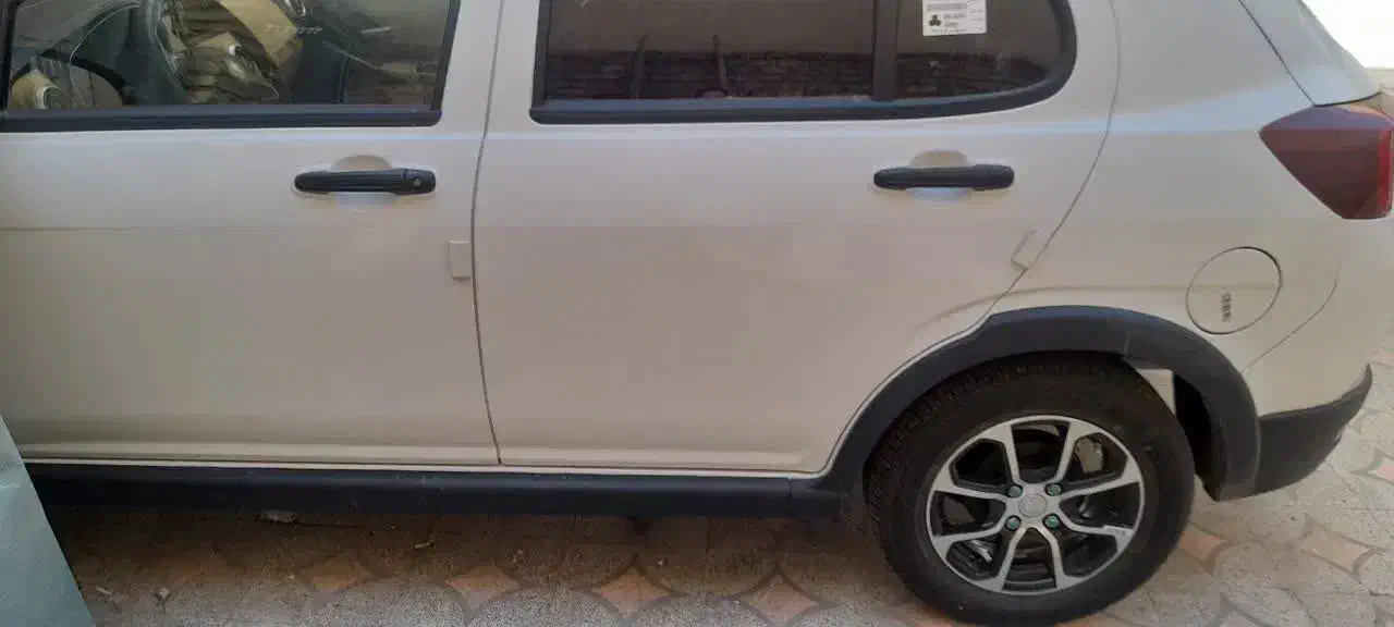 اطلس Glسفید|خودرو سواری و وانت|خمینیشهر, |دیوار