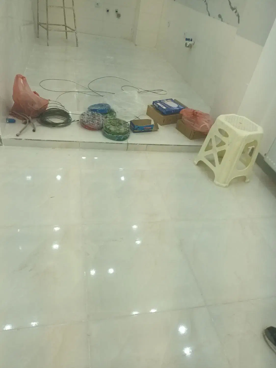 رهن واحد ۸۰ متری دو خواب نوساز|اجارهٔ آپارتمان|آبیک, |دیوار