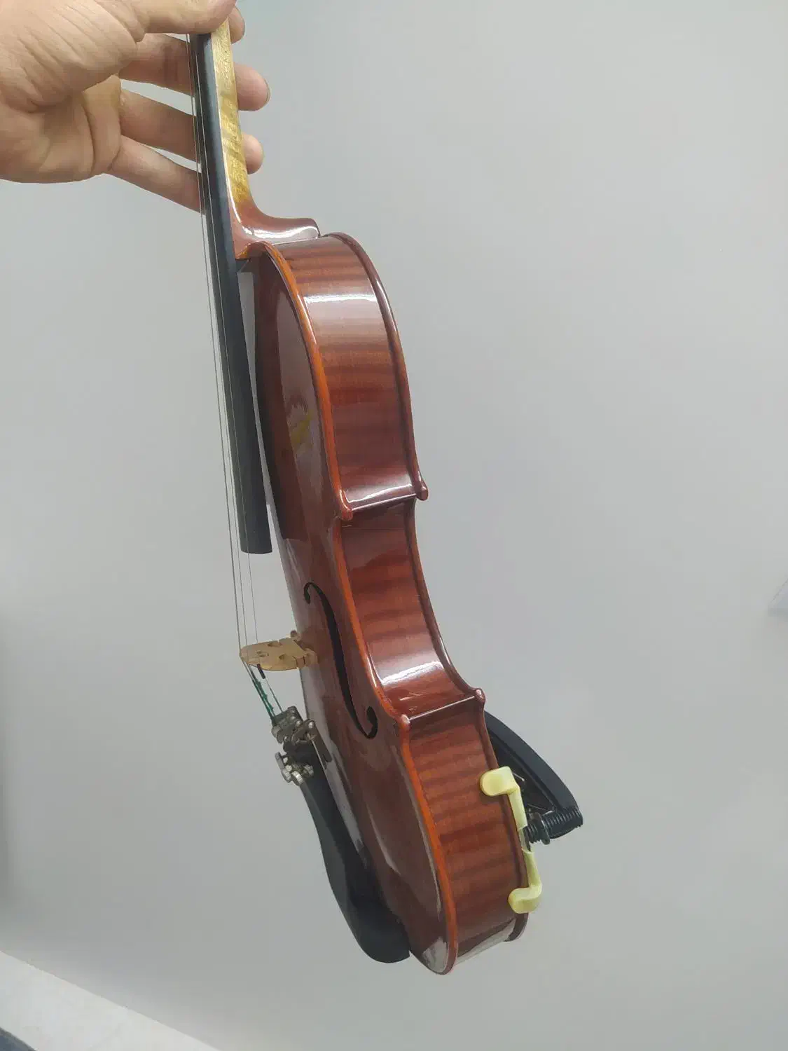 ویالون آماتی ۲۰۰|ویولن|قم, نیروگاه|دیوار