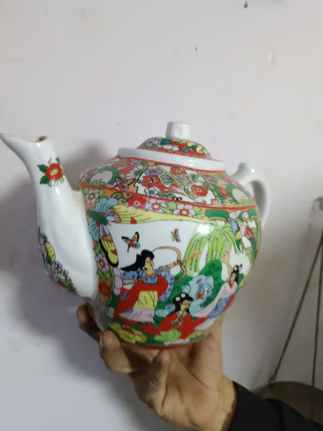 دو عدد قوری نقاشی|قوری، کتری، قهوه‌ساز دستی|کرمانشاه, |دیوار