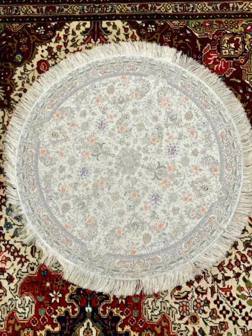 فرش پادری گرد و مستطیل در حد نو|پادری|تبریز, |دیوار