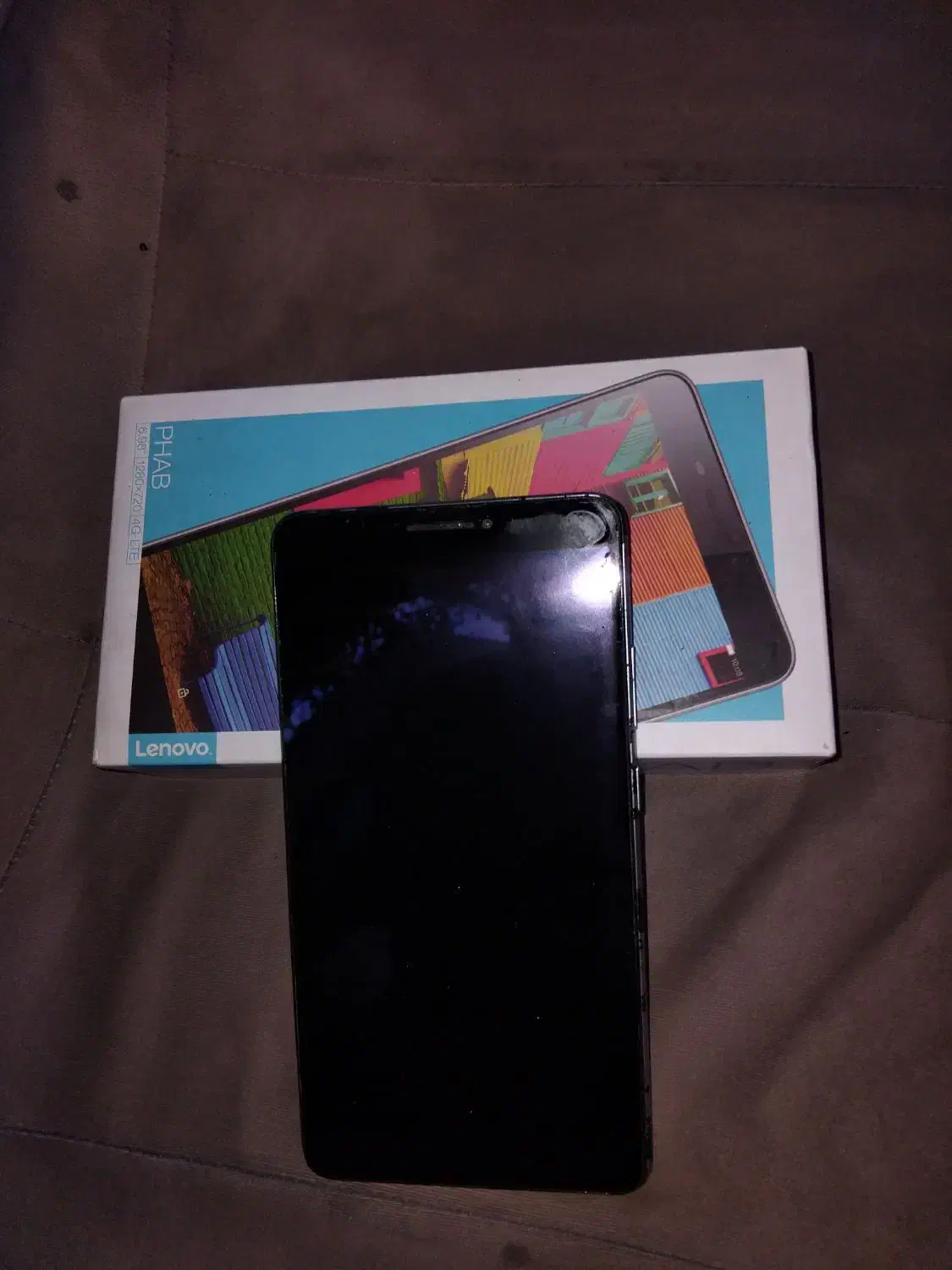 تبلت لنوو|تبلت|تهران, کاج|دیوار