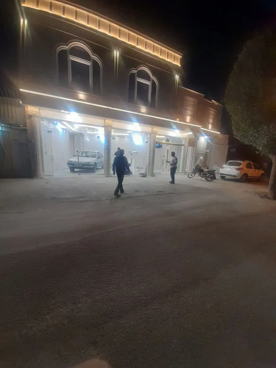 ۵۰ متر تجاری نوساز|اجارهٔ مغازه و غرفه|قم, پشت انبار نفت|دیوار