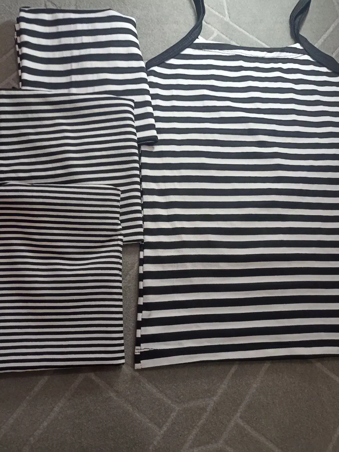 تاپ راه راه|لباس|مسجد سلیمان, |دیوار